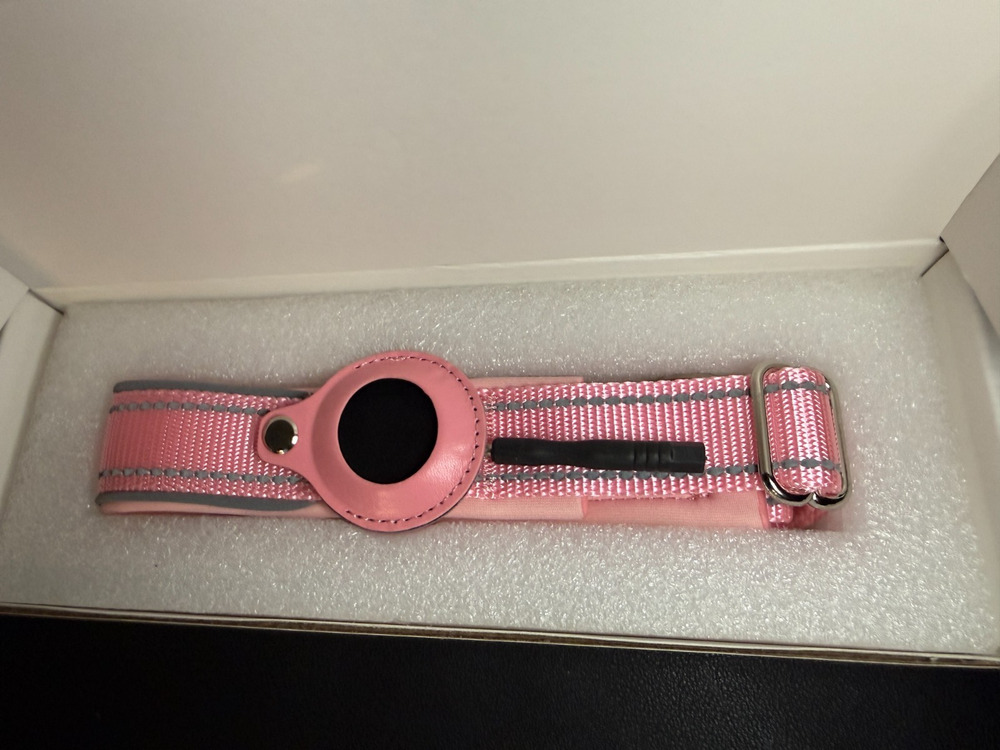 Dog Collar Pink Adjustable with AirTag Holder Sz Medium New Honeycomb Creations